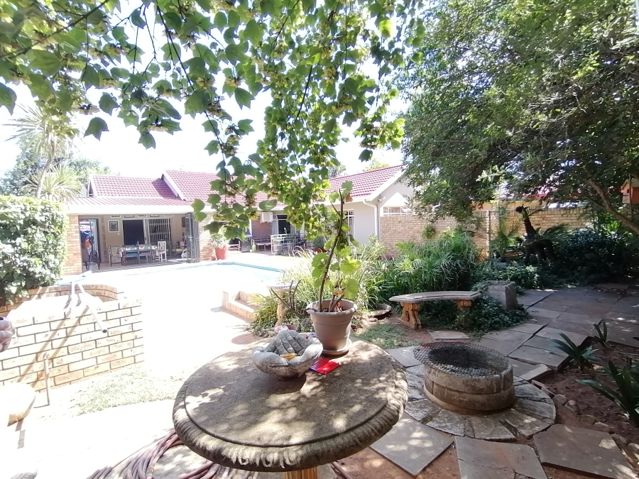 3 Bedroom Property for Sale in Stilfontein Ext 4 North West
